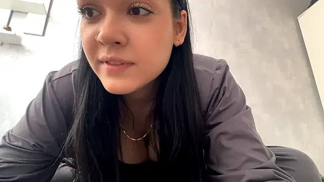 Snapshot of AiEsquer chatting on May 2026 08:21:01 AM AiEsquer online show from May 2026 08:21:01 AM