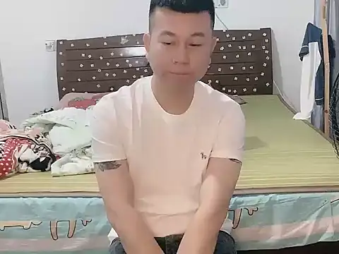 Snapshot of zzj_4718 chatting on June 2026 02:25:01 AM zzj 4718 online show from June 2026 02:25:01 AM