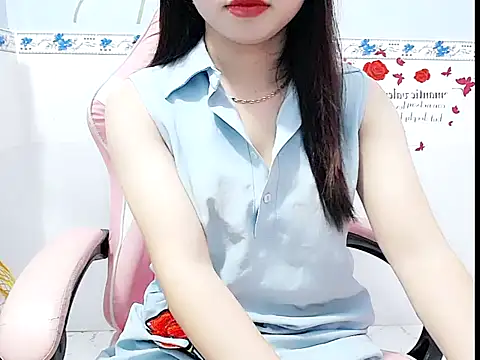 Snapshot of Emilysexy_cut chatting on June 2026 04:29:01 AM Emilysexy cut online show from June 2026 04:29:01 AM