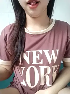 Snapshot of Emilysexy_cut chatting on July 2026 04:14:02 AM Emilysexy cut online show from July 2026 04:14:02 AM