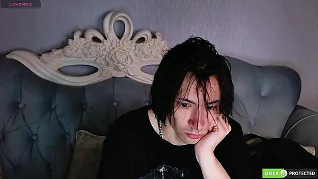 Snapshot of CalvinChapman chatting on May 2026 06:12:02 PM CalvinChapman online show from May 2026 06:12:02 PM