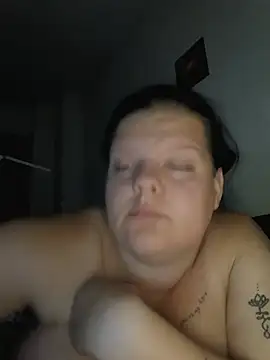 Snapshot of BadMommyyyyy chatting on July 2026 04:29:02 AM BadMommyyyyy online show from July 2026 04:29:02 AM