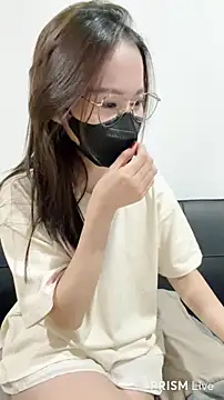 Snapshot of Nami__ chatting on May 2026 07:49:02 AM Nami online show from May 2026 07:49:02 AM