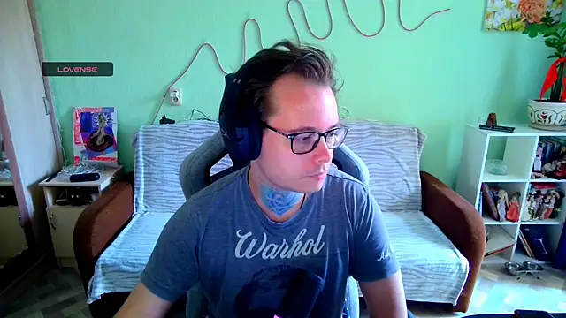 MeLanXolik online show from June 2026 10:57:02 AM