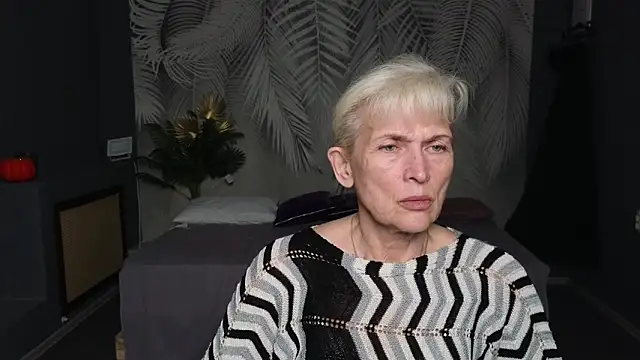 Snapshot of Nia_Natur chatting on May 2026 09:05:01 AM Nia Natur online show from May 2026 09:05:01 AM