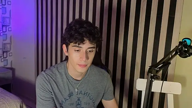 MikeVoss  online show from June 2026 07:07:01 PM