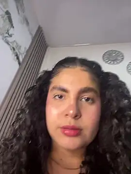 Yassy 11 online show from June 2026 07:47:02 PM