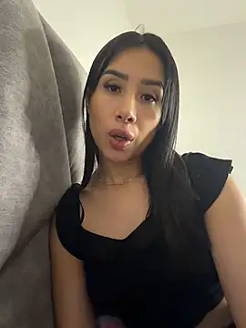 SophiaaRose18 online show from May 2026 05:38:02 AM