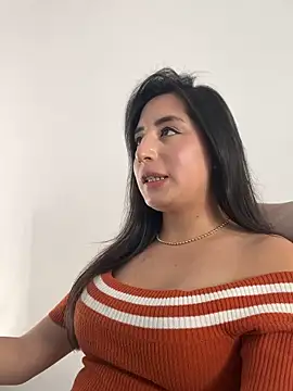 Snapshot of Tabatha_11 chatting on May 2026 02:01:02 PM Tabatha 11 online show from May 2026 02:01:02 PM