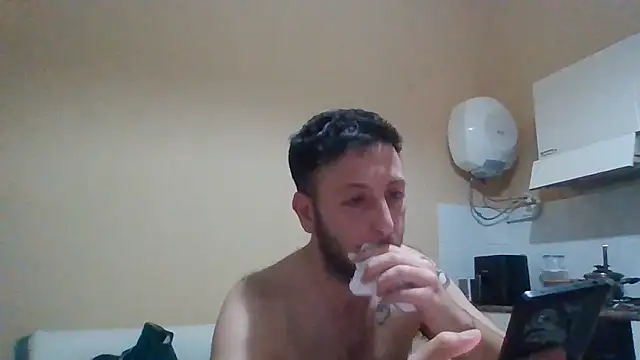 Snapshot of VincentZe99 chatting on June 2026 02:09:01 AM VincentZe99 online show from June 2026 02:09:01 AM