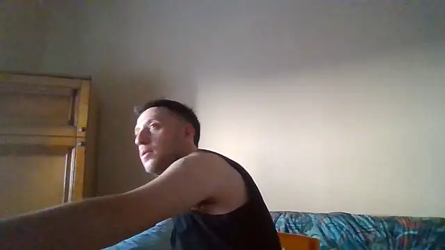 Snapshot of VincentZe99 chatting on June 2026 05:06:01 PM VincentZe99 online show from June 2026 05:06:01 PM
