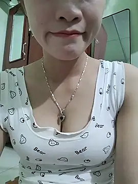 Snapshot of Logii_x chatting on June 2026 04:17:02 PM Logii x online show from June 2026 04:17:02 PM