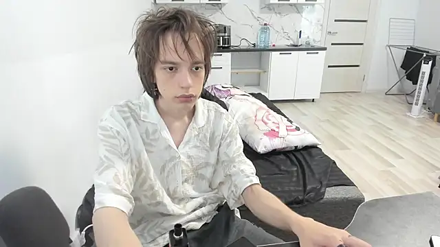 Snapshot of Nolan_Sagee chatting on June 2026 07:10:01 AM Nolan Sagee online show from June 2026 07:10:01 AM
