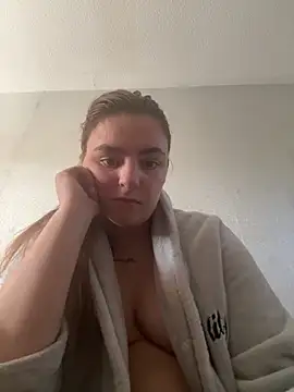 Snapshot of LexiXXoo chatting on May 2026 12:01:02 PM LexiXXoo online show from May 2026 12:01:02 PM