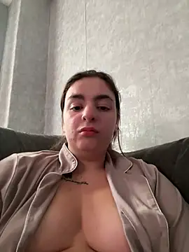 Snapshot of LexiXXoo chatting on June 2026 08:05:02 AM LexiXXoo online show from June 2026 08:05:02 AM