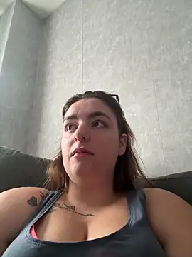Snapshot of LexiXXoo chatting on June 2026 07:55:02 AM LexiXXoo online show from June 2026 07:55:02 AM