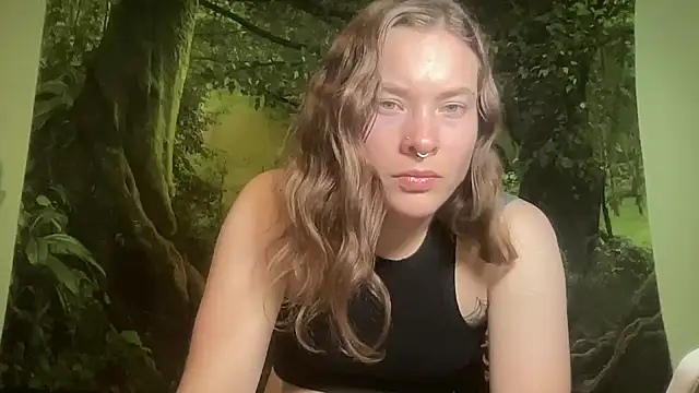 Snapshot of mo0ngoddess chatting on June 2026 03:19:02 AM mo0ngoddess online show from June 2026 03:19:02 AM