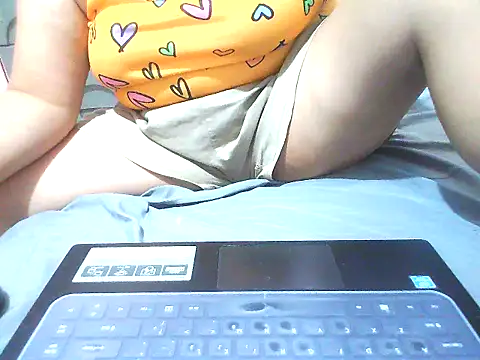 Snapshot of xsweetlover69x chatting on June 2026 06:16:02 AM xsweetlover69x online show from June 2026 06:16:02 AM