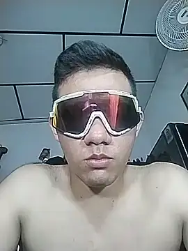 Snapshot of Stiven_abello13 chatting on May 2026 03:21:02 PM Stiven abello13 online show from May 2026 03:21:02 PM