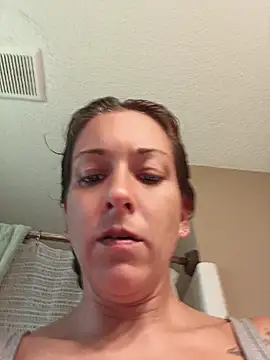 missbellastar online show from June 2026 10:36:02 PM