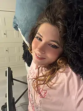 cutypiefull online show from July 2026 01:36:02 AM