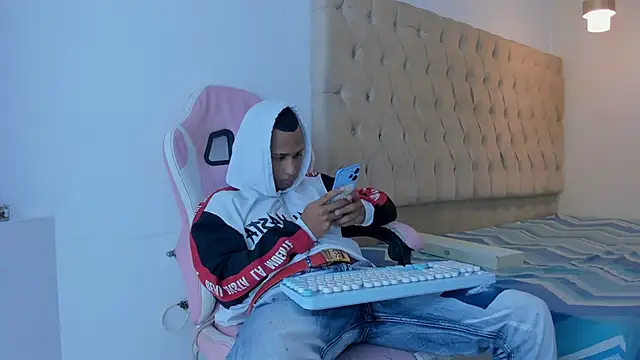 Supreme Badboy online show from June 2026 02:53:01 AM