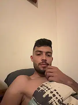 Snapshot of Z-man- chatting on July 2026 11:22:01 PM Z-man- online show from July 2026 11:22:01 PM