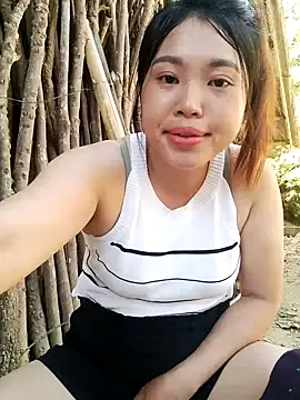 Snapshot of _YouAreMySunShine_ chatting on May 2026 02:19:02 AM YouAreMySunShine online show from May 2026 02:19:02 AM