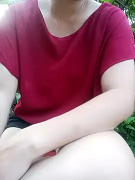 Snapshot of _YouAreMySunShine_ chatting on June 2026 11:05:01 AM YouAreMySunShine online show from June 2026 11:05:01 AM