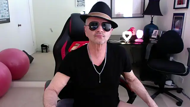 hotdadbod online show from February 2025 09:26:02 PM