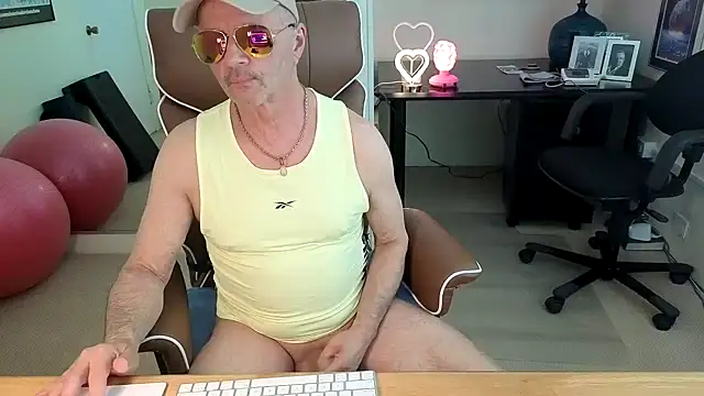hotdadbod online show from February 2026 09:31:01 PM