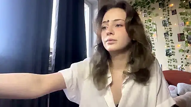Snapshot of cherryscrush chatting on May 2026 03:51:01 PM cherryscrush online show from May 2026 03:51:01 PM