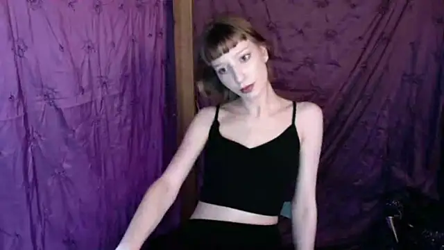 Snapshot of AlexaWetDream chatting on June 2026 04:33:01 PM AlexaWetDream online show from June 2026 04:33:01 PM
