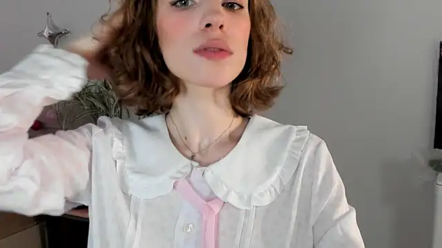 Snapshot of imogensy chatting on June 2026 02:10:01 PM imogensy online show from June 2026 02:10:01 PM