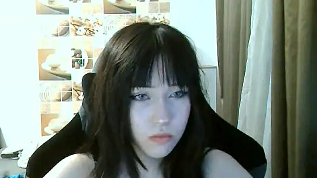 Snapshot of NoirEva chatting on June 2026 05:15:02 PM NoirEva online show from June 2026 05:15:02 PM
