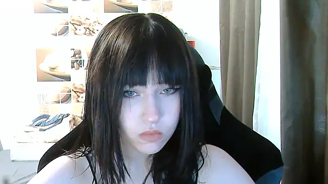 Snapshot of NoirEva chatting on June 2026 04:52:01 PM NoirEva online show from June 2026 04:52:01 PM