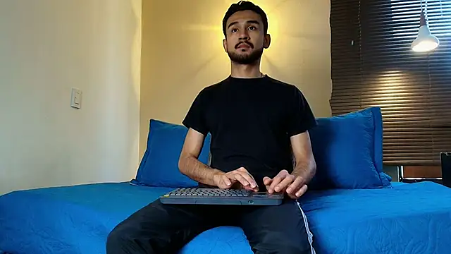 AxelClark S online show from May 2026 07:52:02 PM