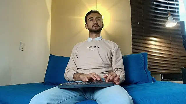 AxelClark S online show from May 2026 08:13:02 PM