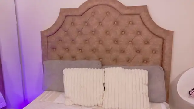 Snapshot of SophiaCollinss chatting on May 2026 06:16:01 PM SophiaCollinss online show from May 2026 06:16:01 PM