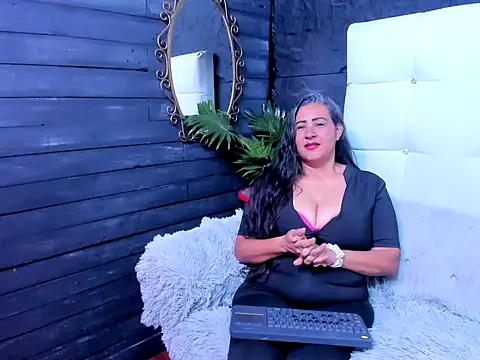 Victoria kyler online show from May 2026 02:47:01 PM