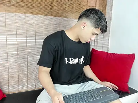 Snapshot of rocco_gym chatting on June 2026 08:30:02 PM rocco gym online show from June 2026 08:30:02 PM