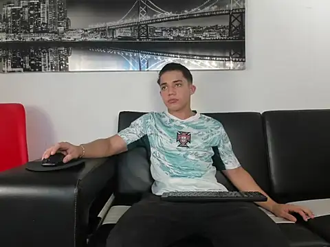 Snapshot of rocco_gym chatting on June 2026 07:49:01 PM rocco gym online show from June 2026 07:49:01 PM
