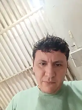 Snapshot of Maduro-Mariquita chatting on June 2026 01:36:01 PM Maduro-Mariquita online show from June 2026 01:36:01 PM