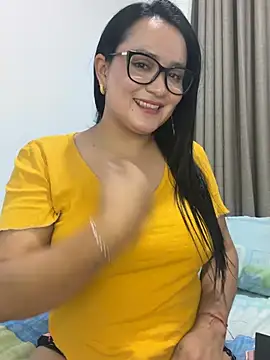 Snapshot of rousee69_ chatting on May 2026 02:52:01 AM rousee69 online show from May 2026 02:52:01 AM