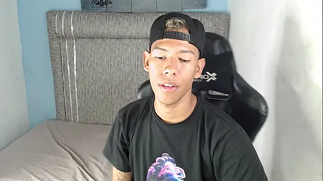 Taylerr 18 online show from May 2026 04:21:01 AM