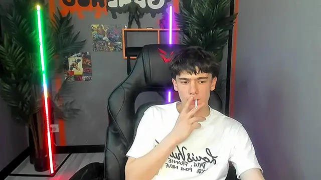 Robbie Reyes online show from May 2026 03:32:01 PM