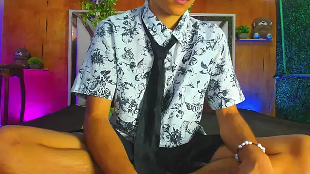 leonix love online show from May 2026 12:13:02 PM