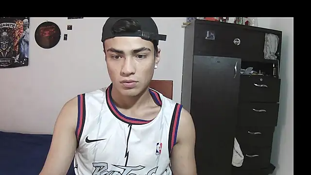Snapshot of Fenix_hardcock chatting on July 2026 03:36:01 PM Fenix hardcock online show from July 2026 03:36:01 PM