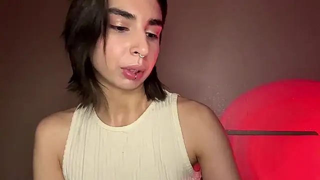 Snapshot of JessiaRuezga chatting on May 2026 12:34:01 PM JessiaRuezga online show from May 2026 12:34:01 PM