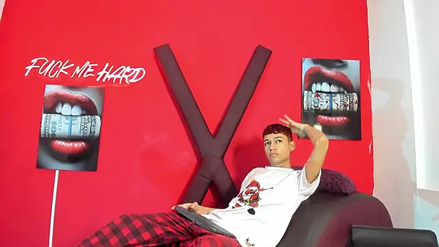 KING LOVERS1 online show from May 2026 07:26:02 AM